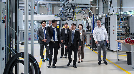 Visit Japanese Ambassador Shino at Horiba Fuelcon 